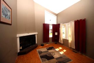 Photo 5: 301 Fonda Way SE in Calgary: Forest Heights Semi Detached (Half Duplex) for sale : MLS®# A2131375