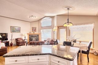 Photo 13: 315 SCENIC VIEW Bay NW in Calgary: Scenic Acres Detached for sale : MLS®# A1035416