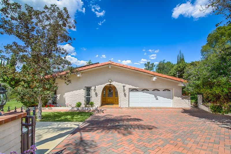 FEATURED LISTING: 2602 Groton Place Escondido
