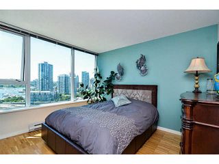 Photo 10: 2005 33 SMITHE Street in Vancouver: Yaletown Condo for sale in "Coopers Lookout" (Vancouver West)  : MLS®# V1075004