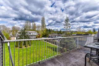 Photo 5: 55 17708 60 Avenue in Surrey: Cloverdale BC Condo for sale in "CLOVERPARK" (Cloverdale)  : MLS®# R2161833