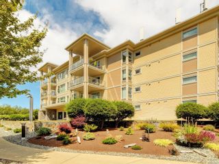 Photo 2: 304 3234 Holgate Lane in Colwood: Co Lagoon Condo for sale : MLS®# 910881
