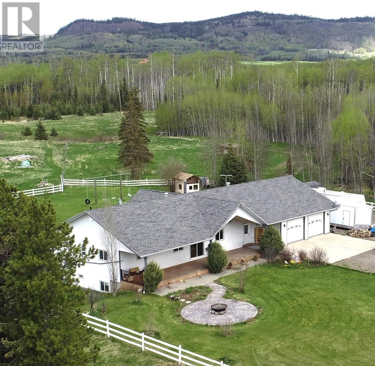 Main Photo: 16850 W PALLING ROAD in Burns Lake: House for sale : MLS®# R2748398