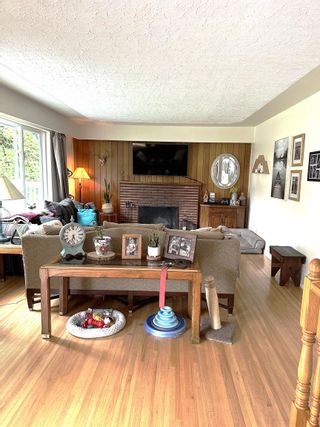 Photo 5: 1025 CLEMENTS Avenue in North Vancouver: Canyon Heights NV House for sale : MLS®# R2808944
