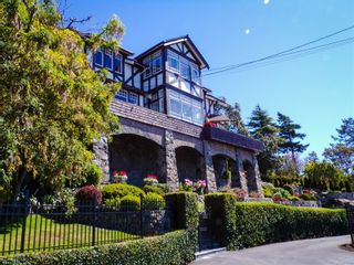 Photo 66: 1926 Crescent Rd in Oak Bay: OB Gonzales House for sale : MLS®# 911713