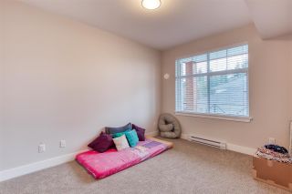Photo 7: 302 14605 MCDOUGALL Drive in White Rock: King George Corridor Condo for sale (South Surrey White Rock)  : MLS®# R2476304