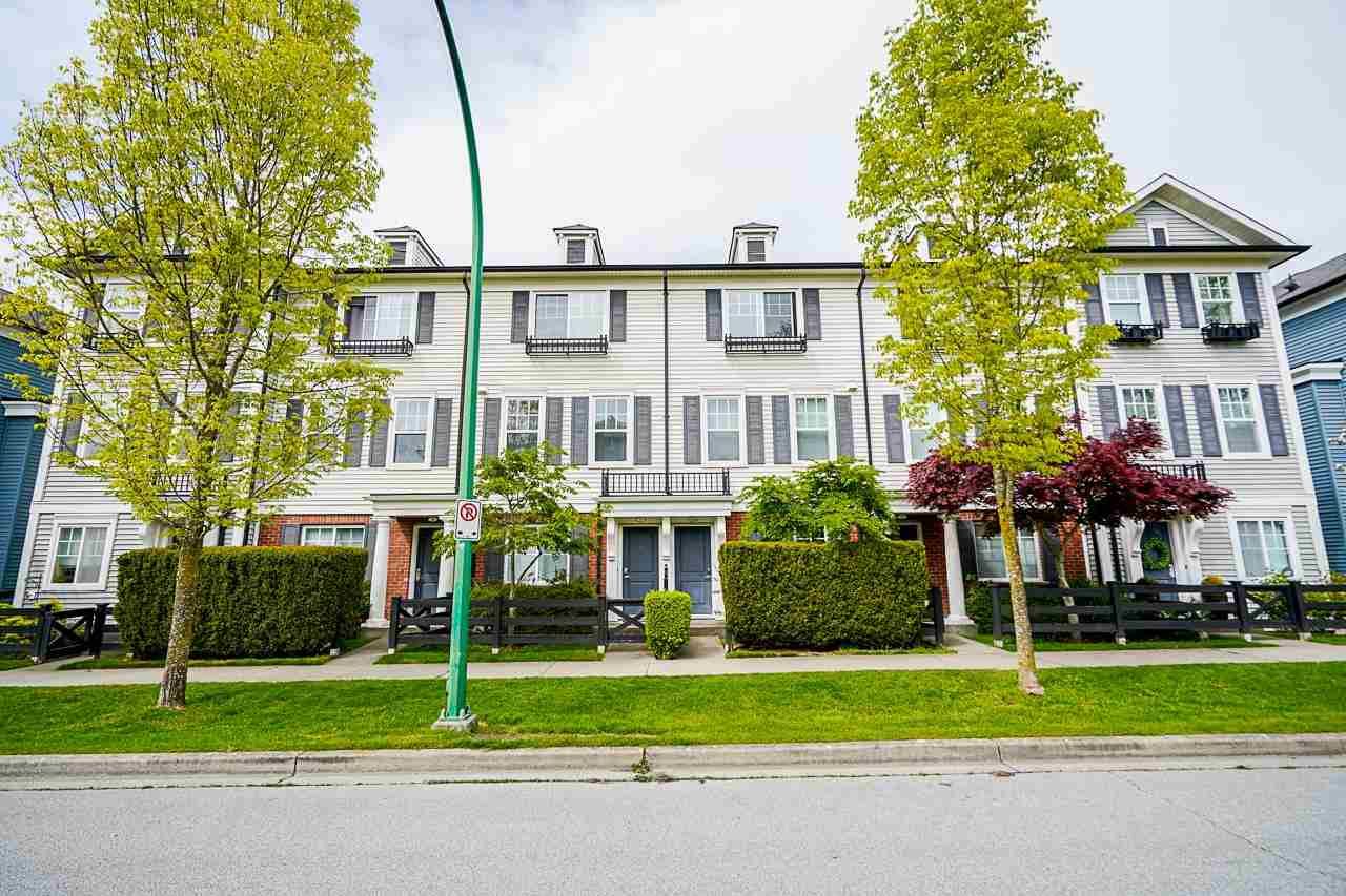 Main Photo: 39 18983 72A Avenue in Surrey: Clayton Townhouse for sale in "Kew" (Cloverdale)  : MLS®# R2577915