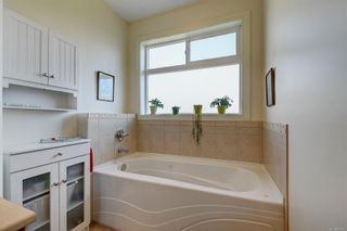 Photo 12: 4135 Rosedale Ave in Saanich: SW Strawberry Vale House for sale (Saanich West)  : MLS®# 924382