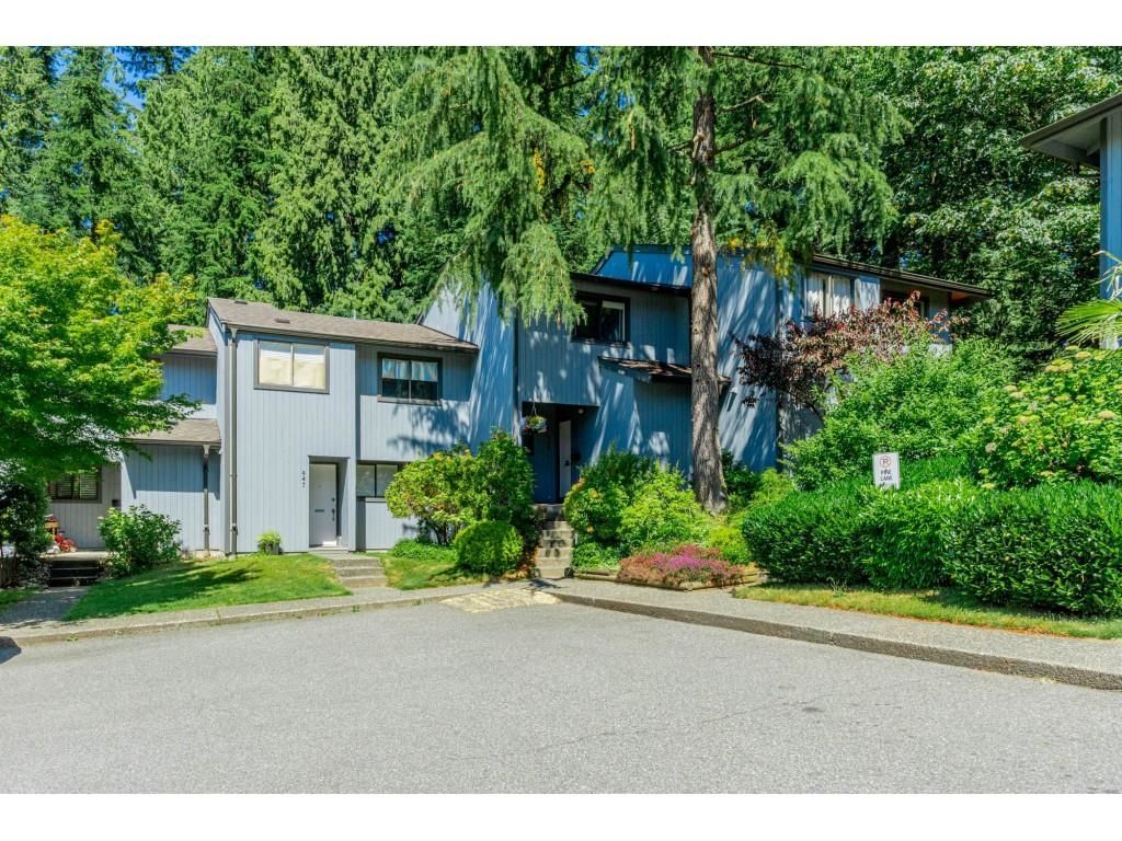 Main Photo: 949 BLACKSTOCK Road in Port Moody: North Shore Pt Moody Townhouse for sale in "WOODSIDE VILLAGE" : MLS®# R2709318
