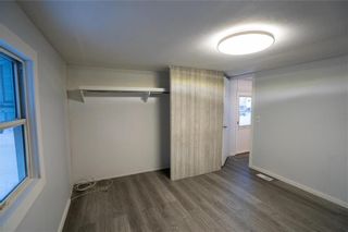 Photo 11: 2 Springwood Drive in Winnipeg: South Glen Residential for sale (2F)  : MLS®# 202228120