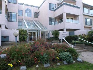 Photo 1: # 209 125 W 18TH ST in North Vancouver: Central Lonsdale Condo for sale : MLS®# V1073390