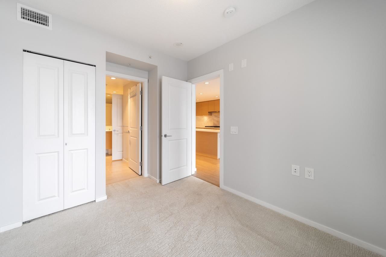 Photo 10: Photos: 702 6700 DUNBLANE Avenue in Burnaby: Metrotown Condo for sale in "Vittorio" (Burnaby South)  : MLS®# R2715136