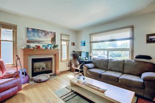 Photo 5: 3830 1 Street NW in Calgary: Highland Park Detached for sale : MLS®# A1246241
