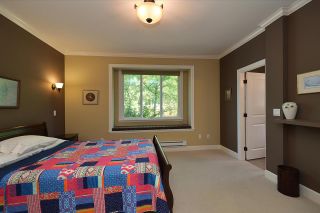 Photo 11: 866 AURORA Way in Gibsons: Gibsons & Area House for sale (Sunshine Coast)  : MLS®# R2387004