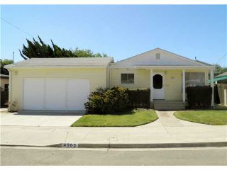 Photo 1: CLAIREMONT House for sale : 3 bedrooms : 4965 Gallatin in San Diego