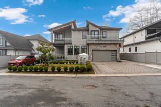 Photo 2: 5538 184 Street in Surrey: Cloverdale BC House for sale in "Hunter Creek" (Cloverdale)  : MLS®# R2834717