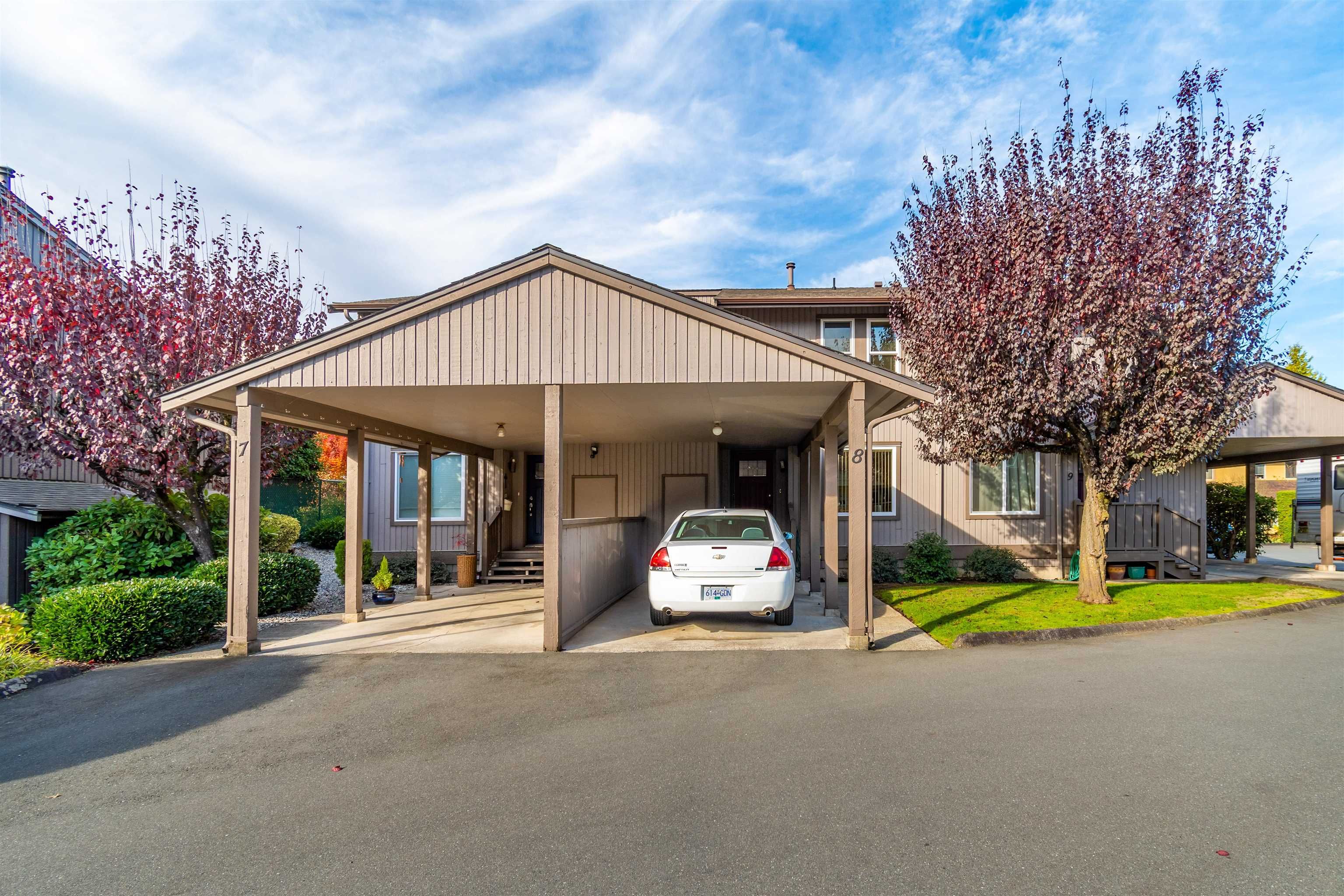 Main Photo: 8 32925 GEORGE FERGUSON Way in Abbotsford: Abbotsford West Townhouse for sale in "Woodbrook Terrace" : MLS®# R2630820