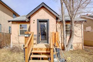 Main Photo: 1022 17 Avenue NW in Calgary: Mount Pleasant Detached for sale : MLS®# A1196378