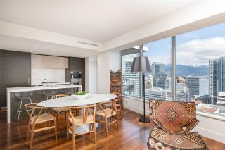 Photo 5: 2404 667 HOWE Street in Vancouver: Downtown VW Condo for sale in "New York on York" (Vancouver West)  : MLS®# R2375181