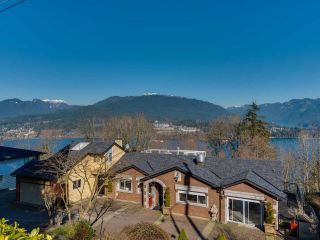 Photo 4: 5665 HIGHFIELD Drive in Burnaby: Capitol Hill BN House for sale (Burnaby North)  : MLS®# R2465923