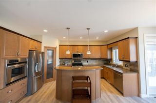Photo 7: 93 Mardena Crescent in Winnipeg: Van Hull Estates Residential for sale (2C)  : MLS®# 202105532