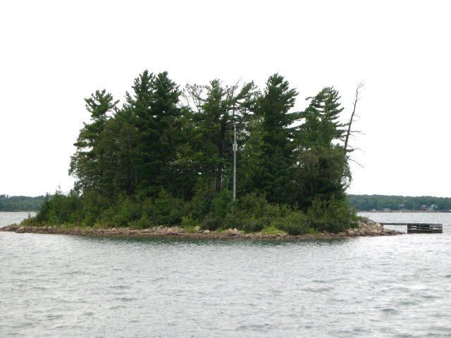 Main Photo: TOOLIE ISLAND in RICHARDS LANDING: Detached for sale : MLS®# SM104917