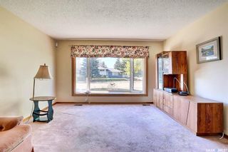 Photo 4: 1333 Queen Crescent in Moose Jaw: Palliser Residential for sale : MLS®# SK944787
