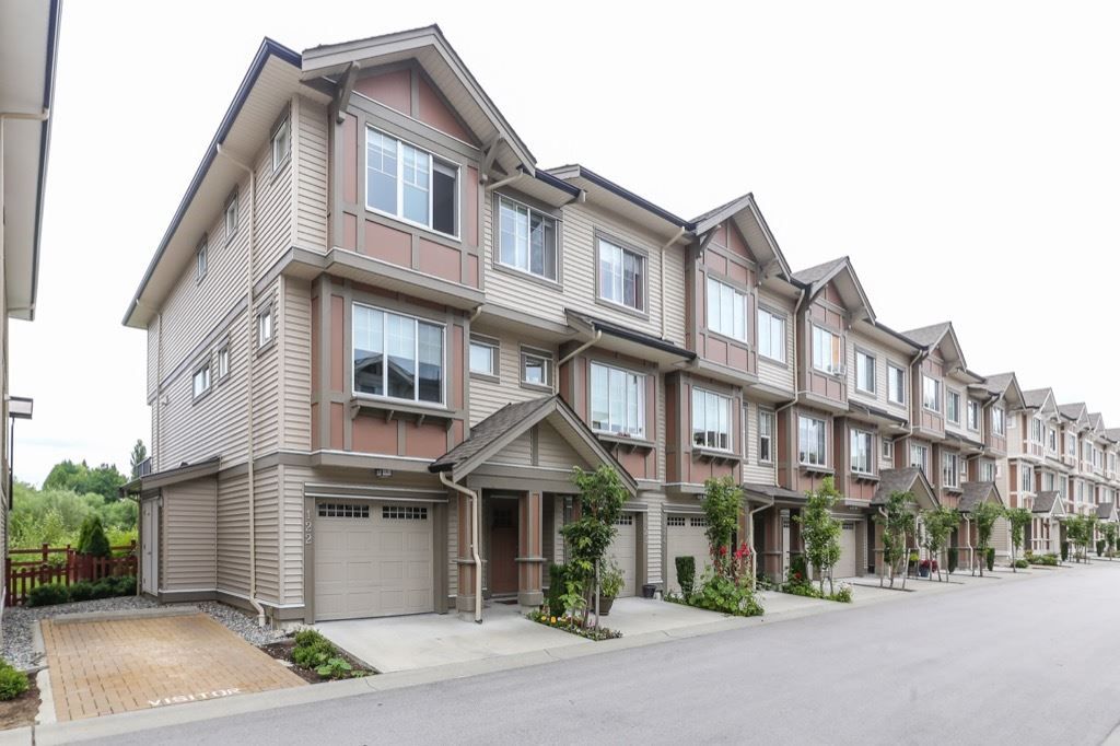 Main Photo: 122 10151 240 Street in Maple Ridge: Albion Townhouse for sale in "ALBION STATION" : MLS®# R2372175