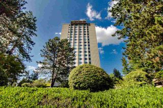 Photo 1: 1502 9595 ERICKSON Drive in Burnaby: Sullivan Heights Condo for sale in "CAMERON TOWER" (Burnaby North)  : MLS®# R2499426