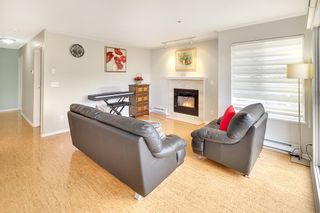 Photo 5: 305 868 W 16TH Avenue in Vancouver: Cambie Condo for sale in "Willow Springs" (Vancouver West)  : MLS®# R2141883