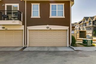 Photo 3: 161 Cranbrook Walk SE in Calgary: Cranston Row/Townhouse for sale : MLS®# A2055769