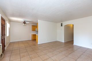 Photo 10: 2041 E Grand Avenue Unit 55 in Escondido: Residential for sale (92027 - Escondido)  : MLS®# NDP2110884