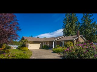 Photo 1: 1160 Wedgewood Close in Eaglecrest: House for sale : MLS®# 408654