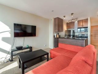 Photo 8: 2503 909 MAINLAND Street in Vancouver: Yaletown Condo for sale in "YALETOWN PARK" (Vancouver West)  : MLS®# R2775480