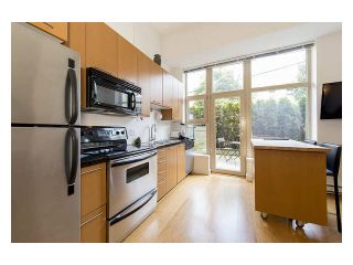 Photo 11: 105 205 E 10TH Avenue in Vancouver: Mount Pleasant VE Condo for sale in "The Hub" (Vancouver East)  : MLS®# V1082695