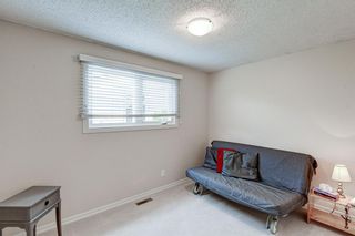 Photo 23: 511 Queen Charlotte Drive SE in Calgary: Queensland Detached for sale : MLS®# A1245348