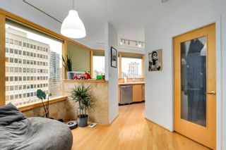 Photo 9: 707 1177 HORNBY Street in Vancouver: Downtown VW Condo for sale in "LONDON PLACE" (Vancouver West)  : MLS®# R2632098