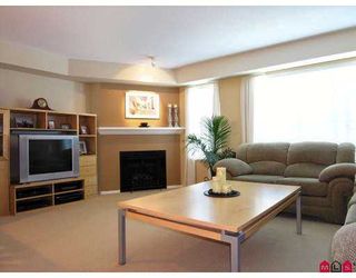 Photo 3: 20540 66TH Ave in Langley: Willoughby Heights Townhouse  in "Amberleigh" : MLS®# F2622339