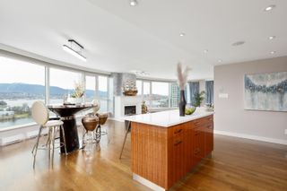 Photo 17: 2003 560 CARDERO Street in Vancouver: Coal Harbour Condo for sale (Vancouver West)  : MLS®# R2718591