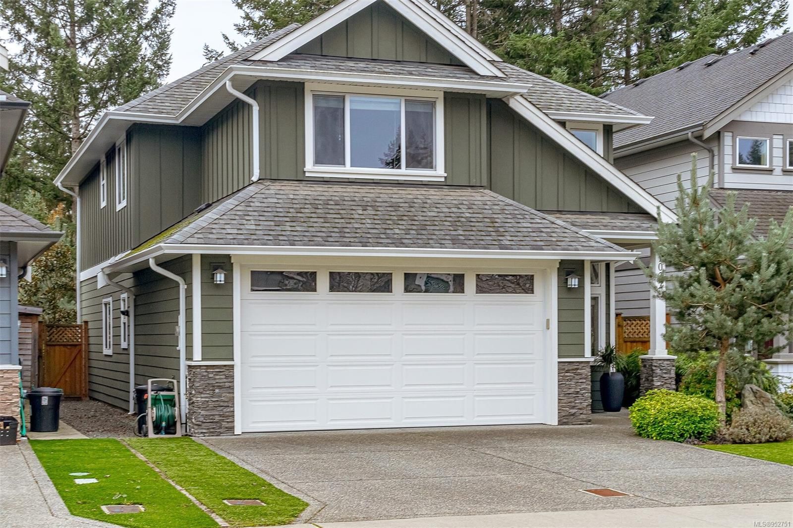 Main Photo: 1022 Gala Crt in Langford: La Happy Valley House for sale : MLS®# 952751