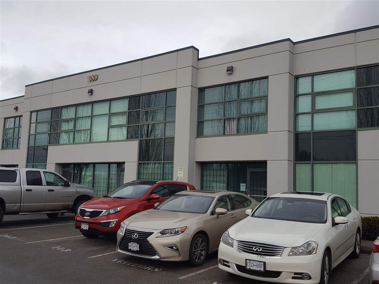 Main Photo: 103 1089 E KENT Avenue in Vancouver: South Vancouver Industrial for lease (Vancouver East)  : MLS®# C8009580