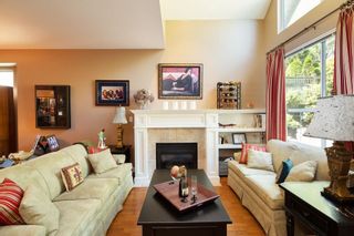 Photo 3: 2940 PANORAMA Drive in Coquitlam: Westwood Plateau Townhouse for sale in "SILVER OAKS" : MLS®# R2296635