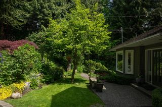 Photo 33: 560 ESQUIMALT Avenue in West Vancouver: Park Royal House for sale : MLS®# R2782169