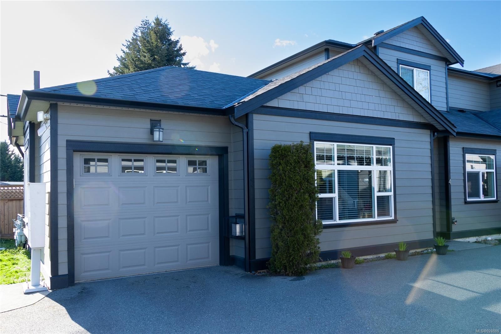 Main Photo: 4 941 Trunk Rd in Duncan: Du East Duncan Row/Townhouse for sale : MLS®# 928869