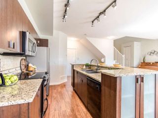 Photo 6: 128 2200 PANORAMA DRIVE in Port Moody: Heritage Woods PM Townhouse for sale : MLS®# R2403790