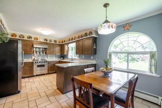 Photo 12: 8838 MACKIE Street in Langley: Fort Langley House for sale : MLS®# R2777840
