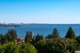 Photo 2: 2522 PALMERSTON Avenue in West Vancouver: Dundarave House for sale : MLS®# R2881209