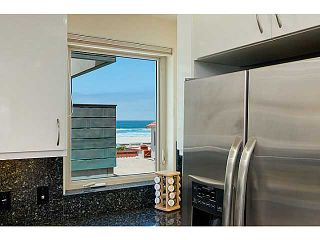 Photo 11: MISSION BEACH Condo for sale : 4 bedrooms : 720 Manhattan Court in San Diego
