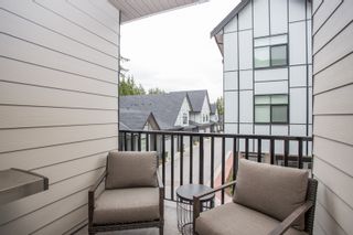 Photo 18: 24 2427 164 Street in Surrey: Grandview Surrey Townhouse for sale in "THE SMITH" (South Surrey White Rock)  : MLS®# R2360019