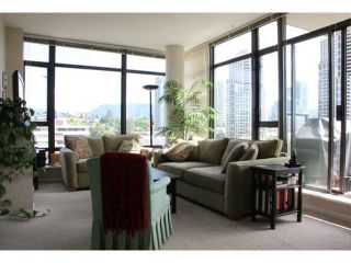 Photo 3: 903 4250 DAWSON Street in Burnaby: Brentwood Park Condo for sale in "OMA 2" (Burnaby North)  : MLS®# V900714
